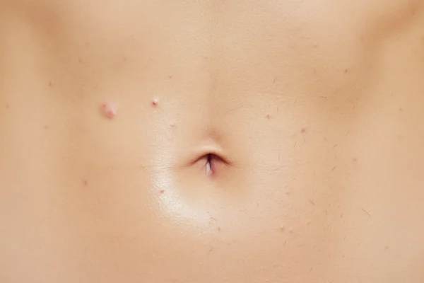Navel Line Hair: Waxing vs. Shaving in 2026