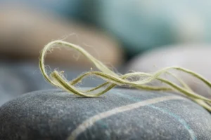 Rosacea & Hair Removal: Threading in 2026?